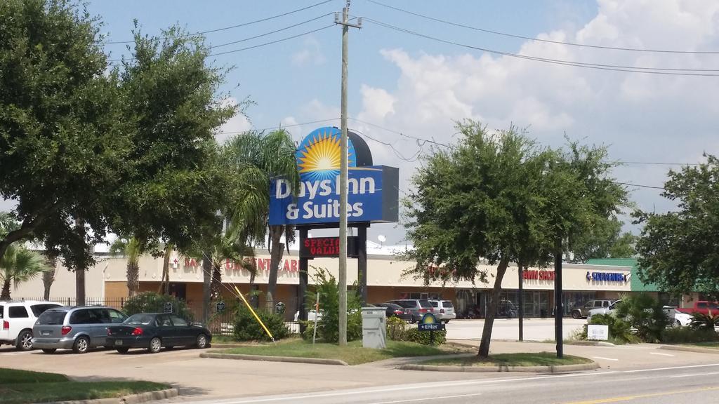 Days Inn & Suites By Wyndham Webster Nasa-Clearlake-Houston Ngoại thất bức ảnh